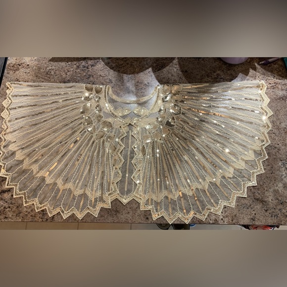Elegant Gold and Silver Sequin Capelet Short Cape Shawl Art Deco 1920s EUC - Picture 8 of 12